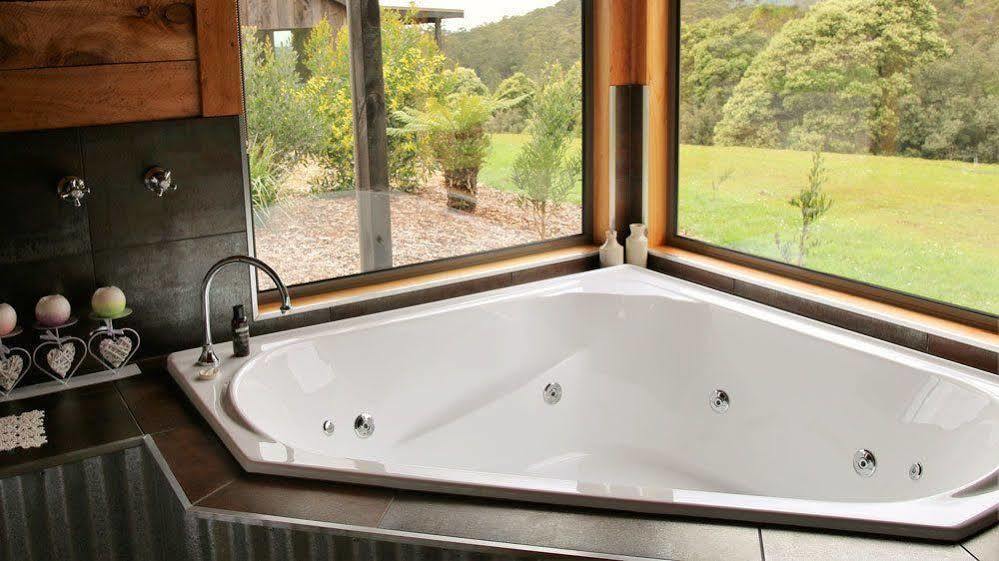 Rustic Hut Bush Retreat Bed & Breakfast Penguin Eksteriør bilde